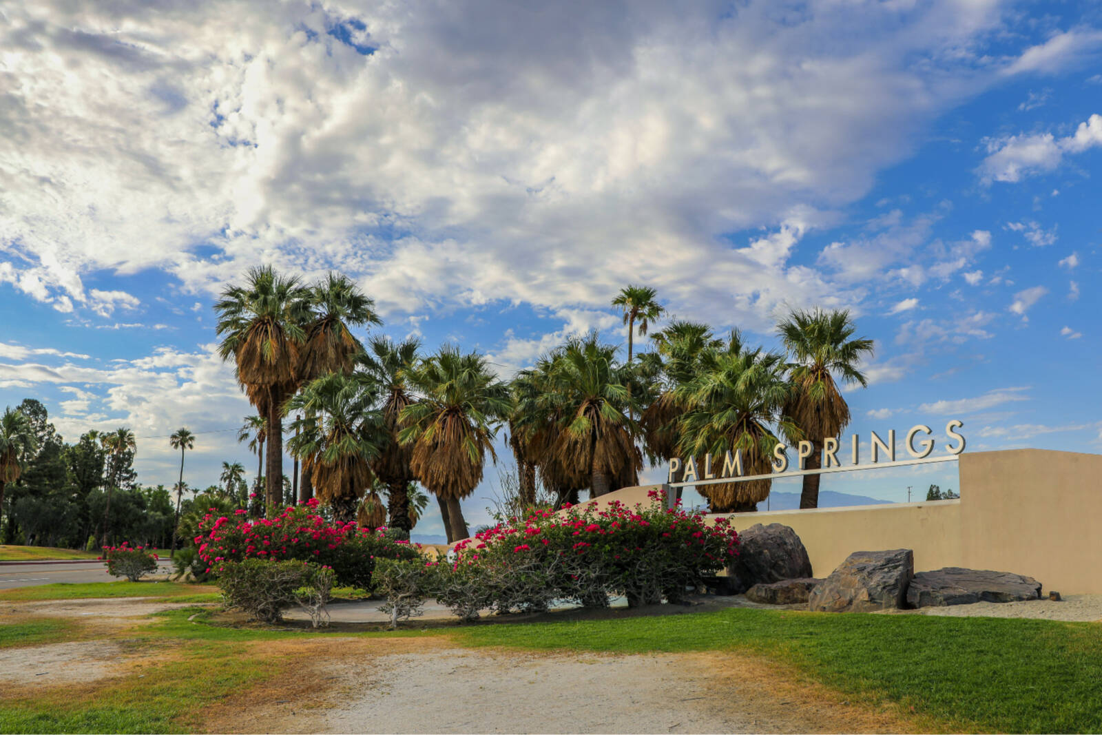 Marilyn Monroe Statue Palm Springs - Travel Off Path